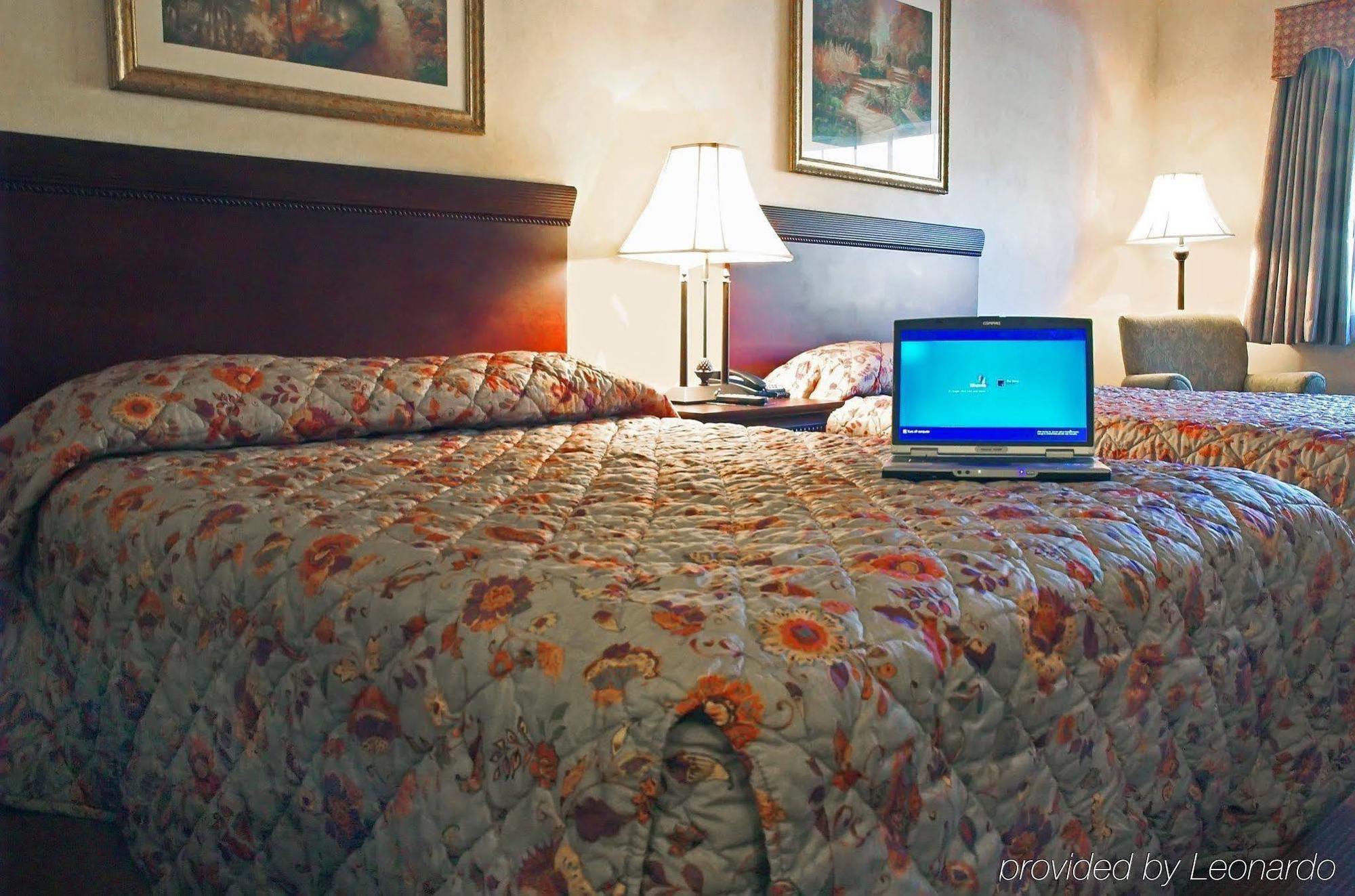 Holiday Inn Express Hotel & Suites Boston - Marlboro By Ihg Hudson Exteriör bild