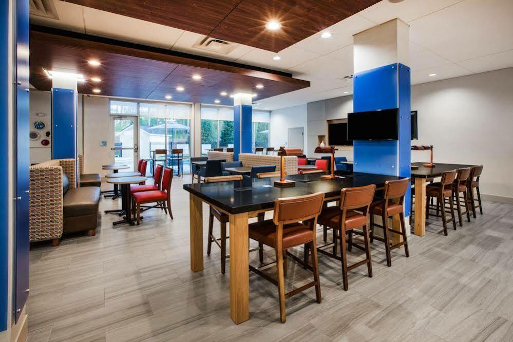 Holiday Inn Express Hotel & Suites Boston - Marlboro By Ihg Hudson Exteriör bild